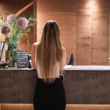 Sonnegg Ξενοδοχείο Σάαλμπαχ-Χίντεργκλεμ