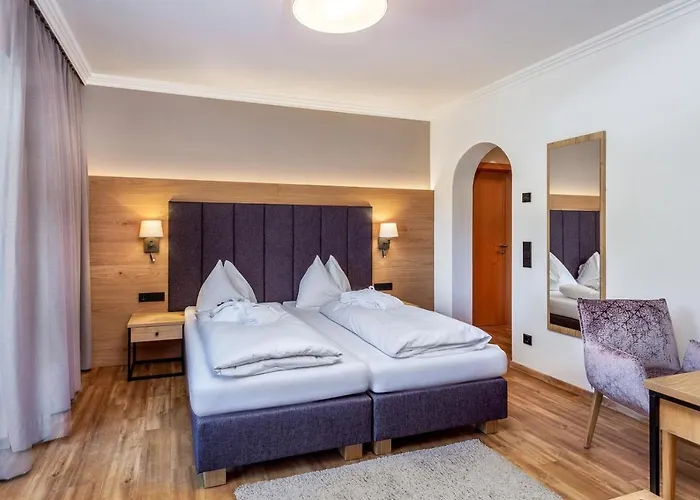 Hotel Sonnegg 4*