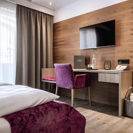 Sonnegg Hotel 4*