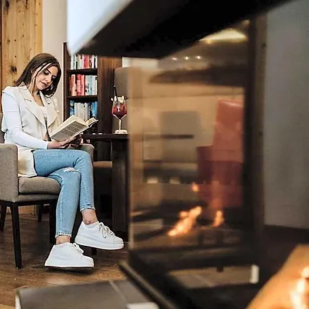 Hotel Sonnegg Saalbach-Hinterglemm